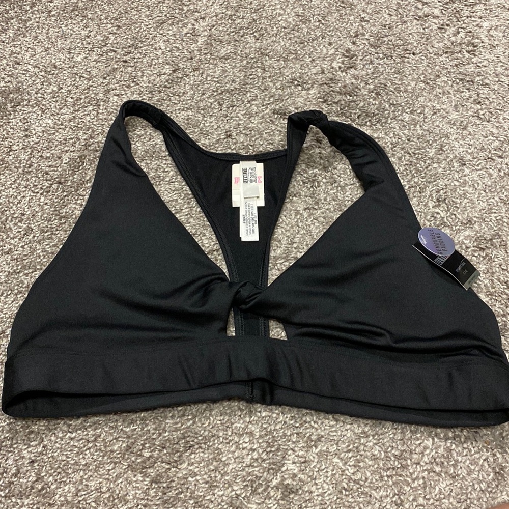 Black sports bra
